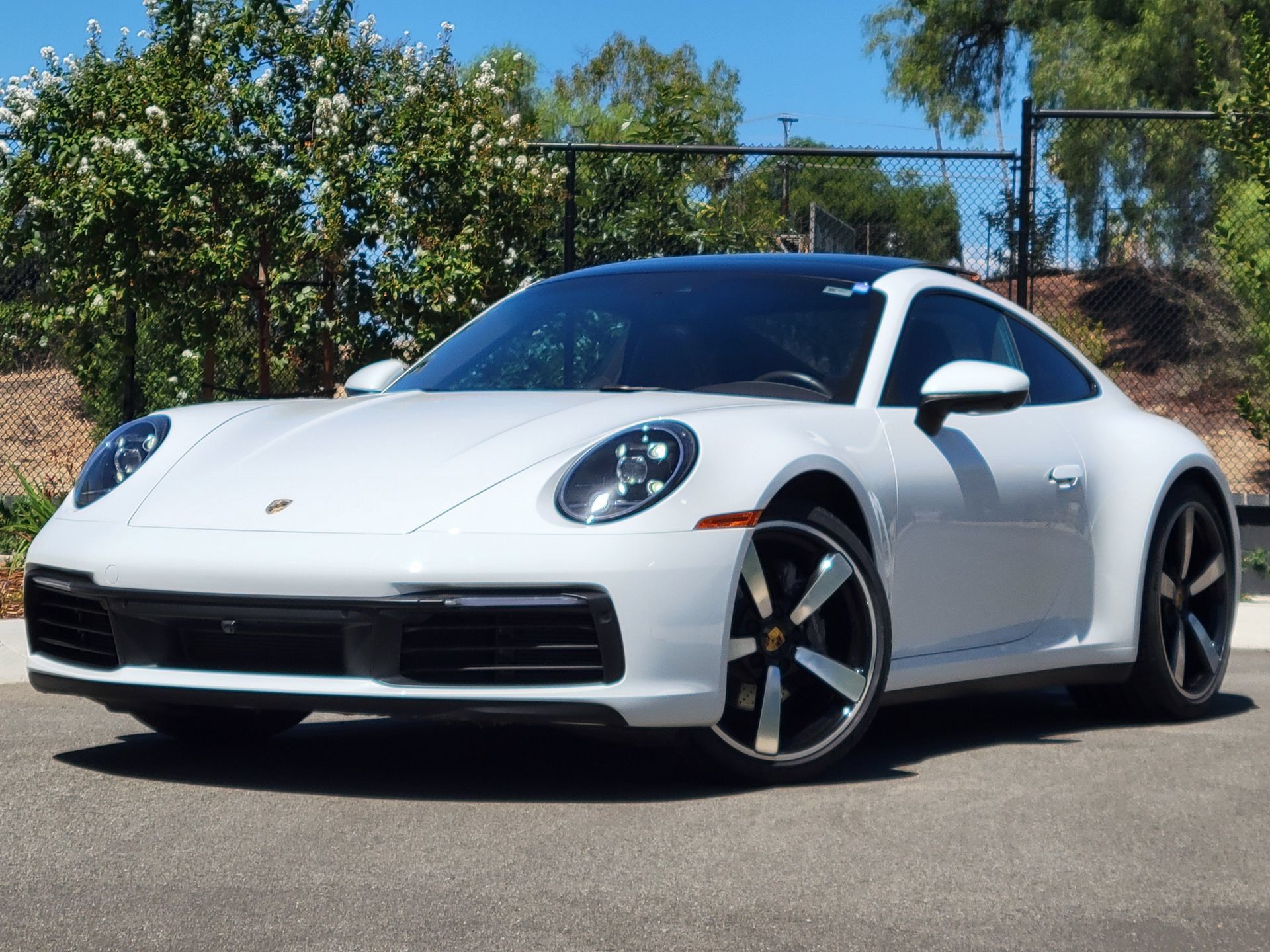 Certified 2022 Porsche 911 Carrera RWD image 1