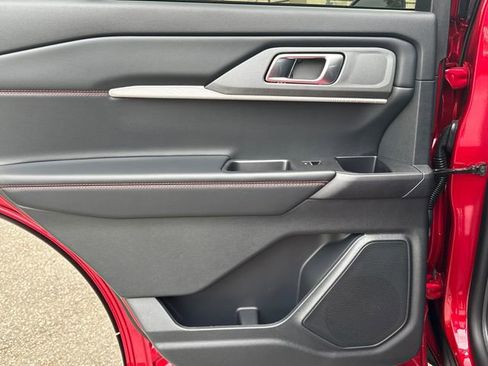 New 2026 Ford Explorer ST-Line RWD image 22