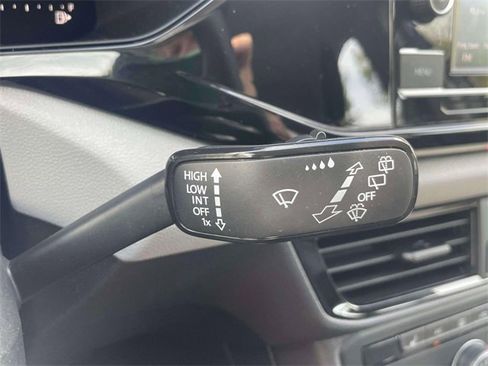 Used 2022 Volkswagen Taos S image 23