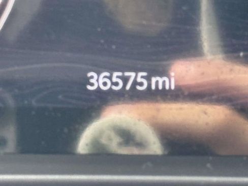 Certified 2022 Jeep Grand Cherokee Overland w/ Luxury Tech Group IV image 12