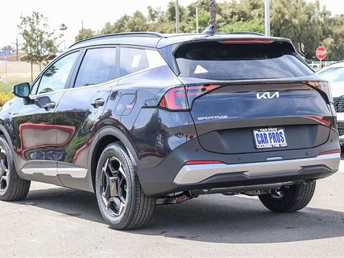 New 2026 Kia Sportage EX image 7
