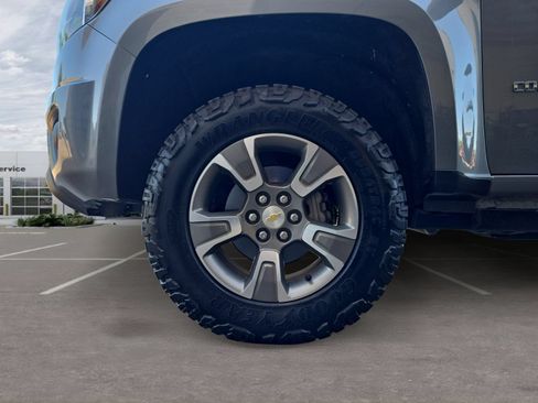 Used 2020 Chevrolet Colorado Z71 AWD/4WD image 10