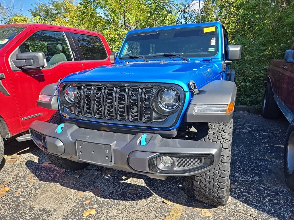 Used 2024 Jeep Wrangler Unlimited AWD/4WD image 2