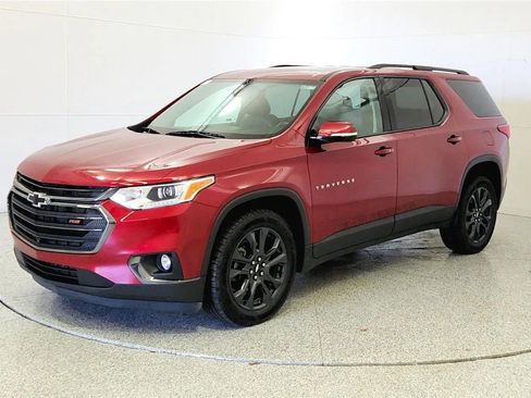 Used 2020 Chevrolet Traverse RS image 3