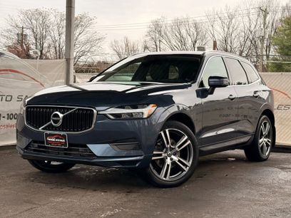 Used 2020 Volvo XC60 T5 Momentum w/ Protection Package