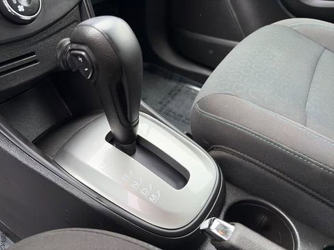 Used 2015 Chevrolet Trax LS AWD/4WD image 32