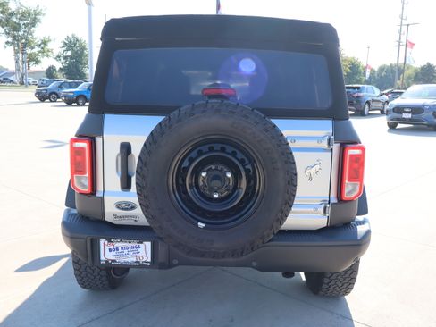 Used 2022 Ford Bronco Black Diamond AWD/4WD image 6