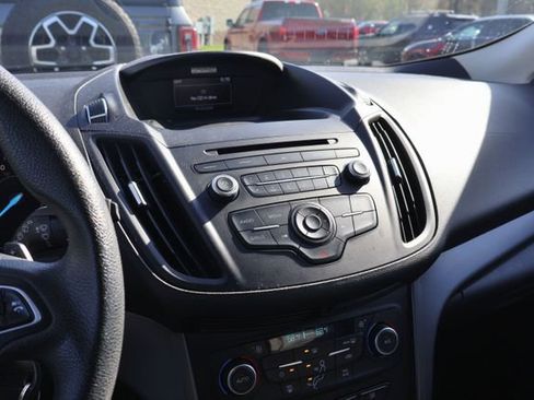 Used 2017 Ford Escape SE FWD image 11