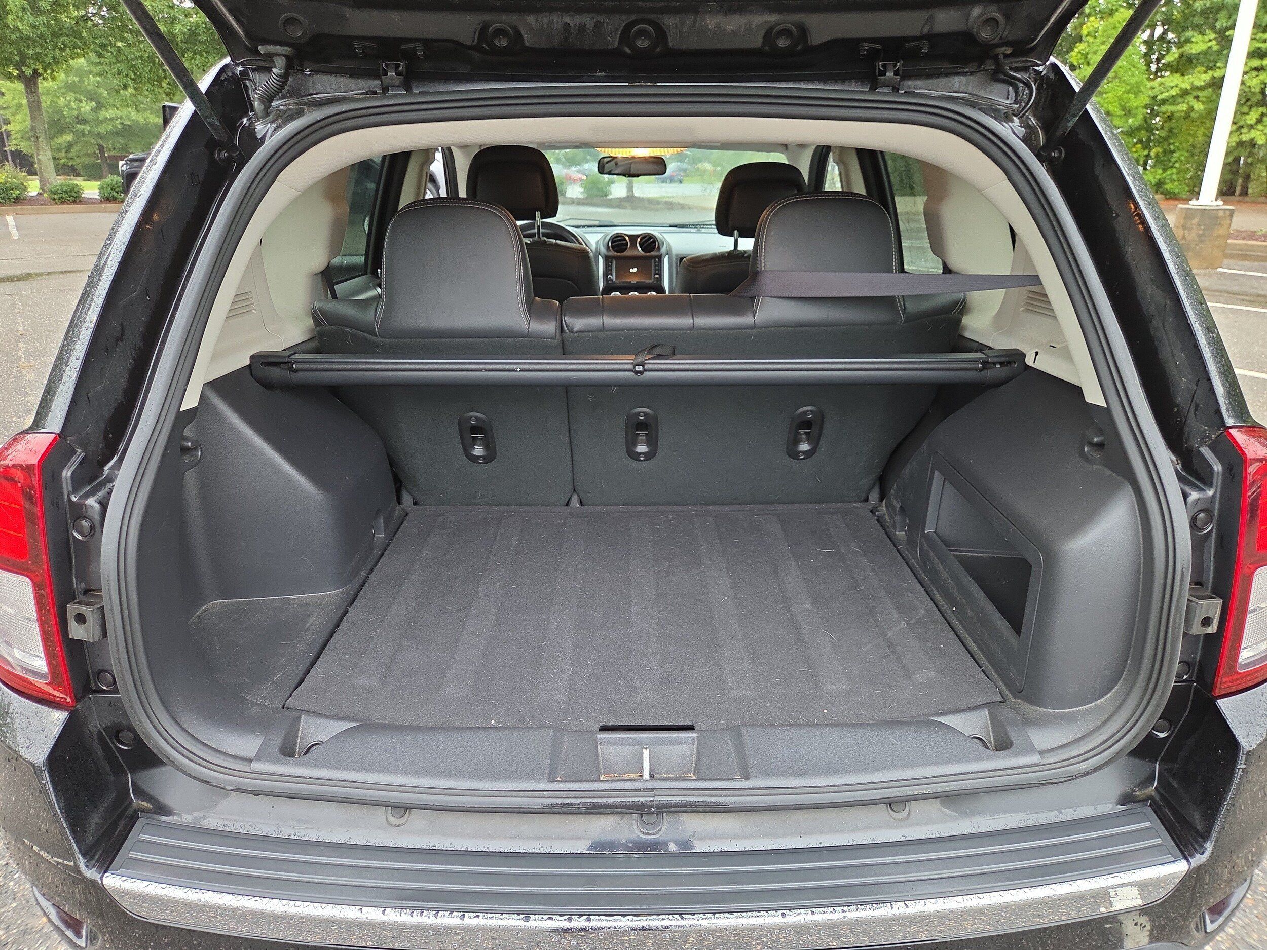 Used 2017 Jeep Compass High Altitude FWD image 11