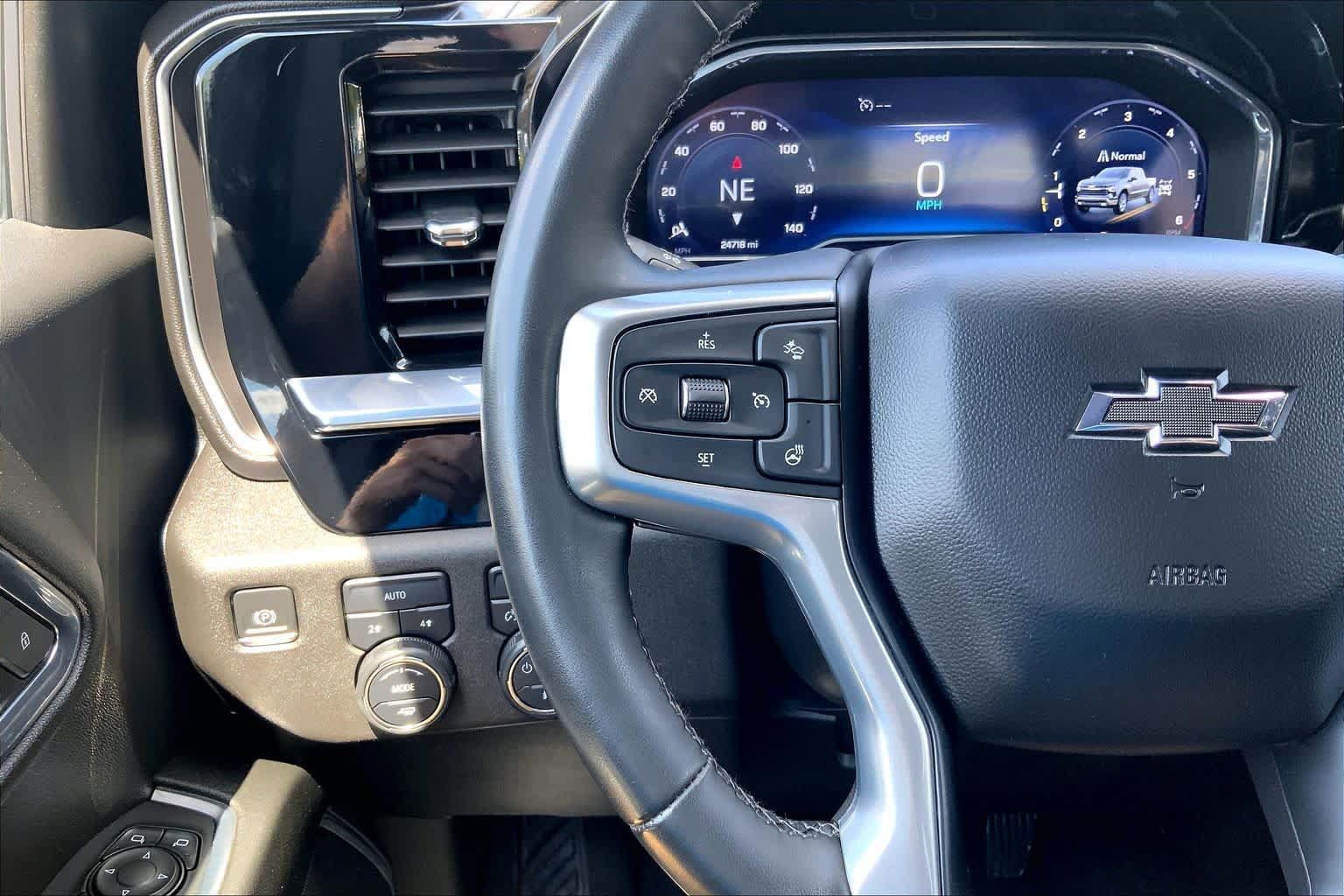 Used 2023 Chevrolet Silverado 1500 RST AWD/4WD image 23
