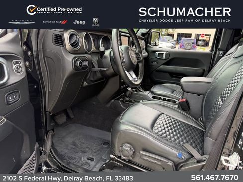 Used 2021 Jeep Wrangler Unlimited Sahara AWD/4WD image 11