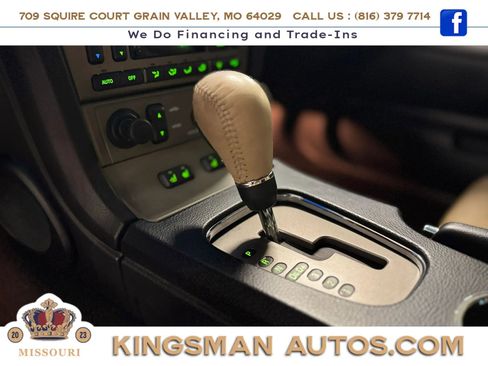 Used 2004 Ford Thunderbird RWD image 22