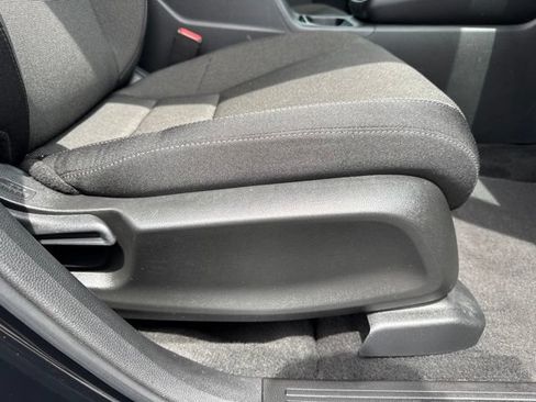 Used 2025 Honda CR-V EX image 30