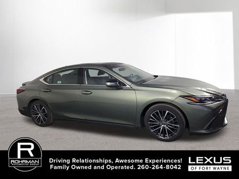 Used 2025 Lexus ES 350 Ultra Luxury image 5
