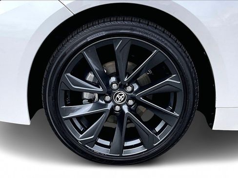 Used 2024 Toyota Corolla LE image 30