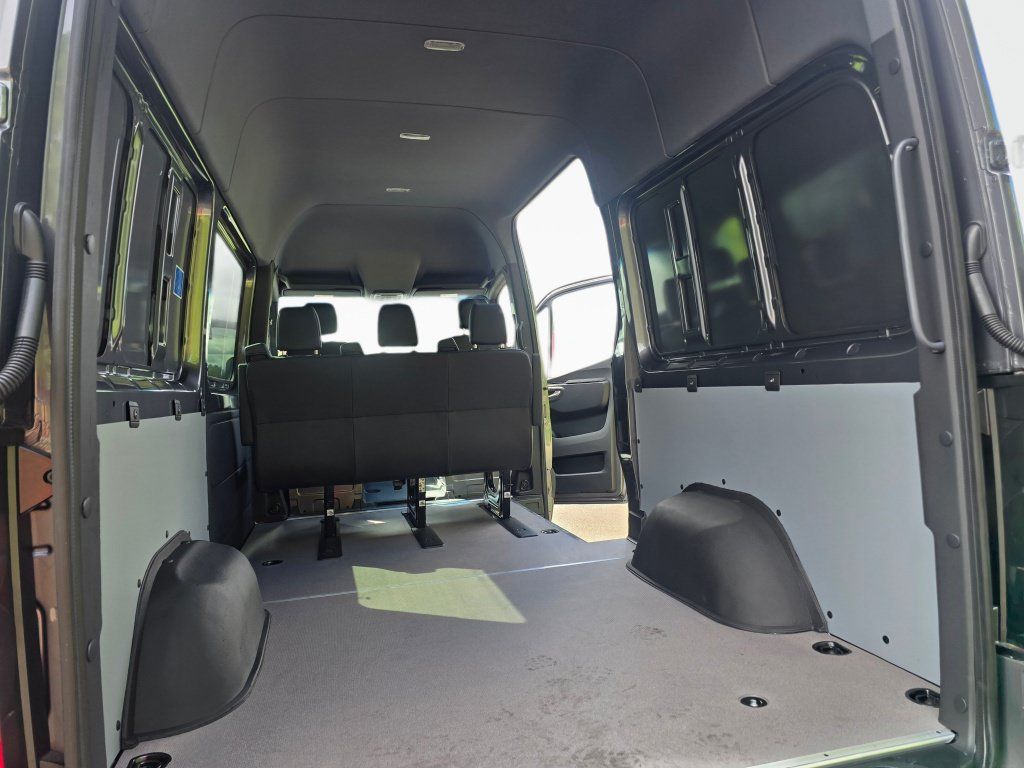 New 2026 Mercedes-Benz Sprinter 2500 image 18