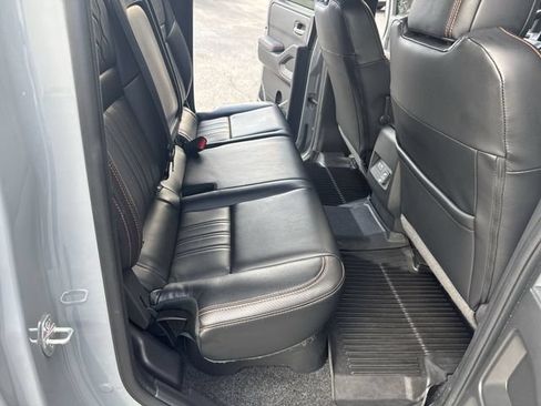 Used 2023 Nissan Frontier PRO-4X w/ Pro-4X Premium Package AWD/4WD image 11