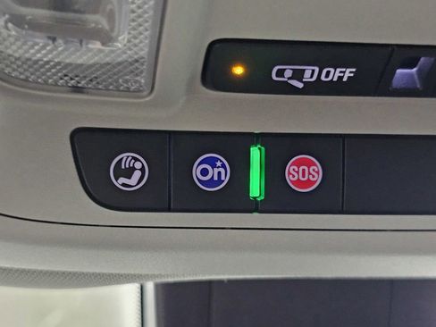 Used 2023 Chevrolet Equinox LT image 21