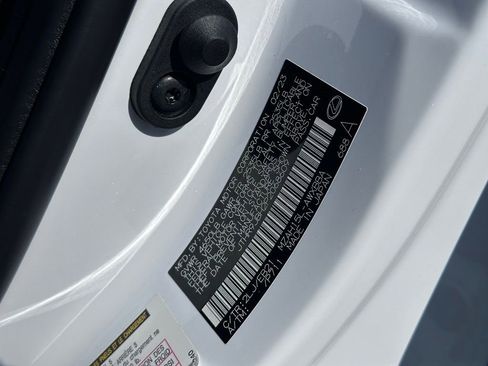 Used 2023 Lexus UX 250h F Sport image 21