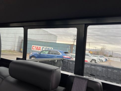 Used 2020 GMC Sierra 1500 SLT image 32