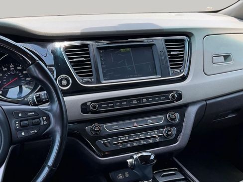 Used 2016 Kia Sedona SX Limited FWD image 7