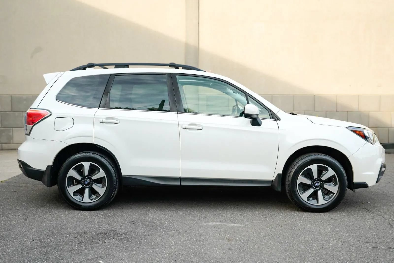 Used 2018 Subaru Forester 2.5i Limited AWD/4WD image 4