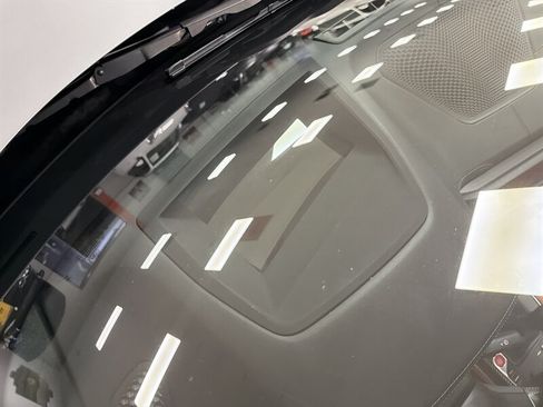 Used 2022 BMW M3 w/ M Carbon Exterior Package RWD image 53