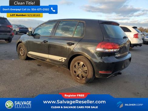 Used 2010 Volkswagen Golf 4-Door image 3