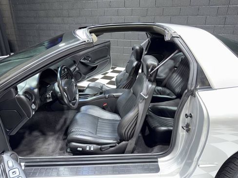 Used 2002 Pontiac Firebird Trans Am image 32