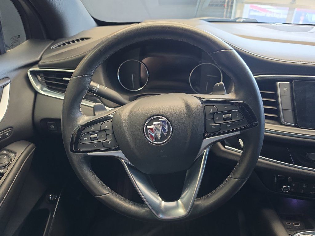 Used 2022 Buick Enclave Avenir FWD image 20