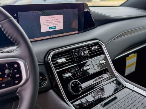 New 2026 Nissan Armada SL image 31