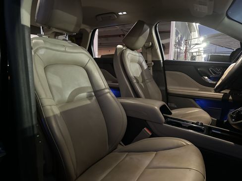 Used 2022 Lincoln Corsair Reserve w/ Elements Package FWD image 24