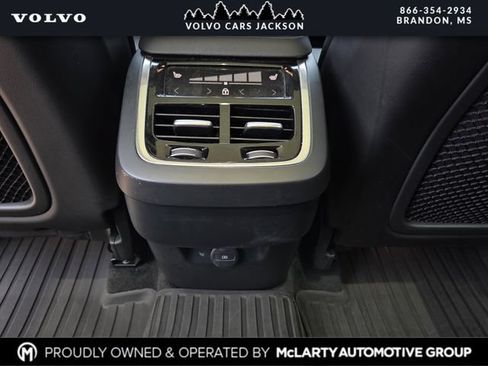 Used 2024 Volvo XC90 B5 Plus w/ Protection Package Premier AWD/4WD image 20