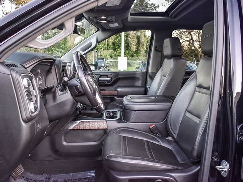 Used 2021 GMC Sierra 3500 Denali w/ Denali Ultimate Package image 16