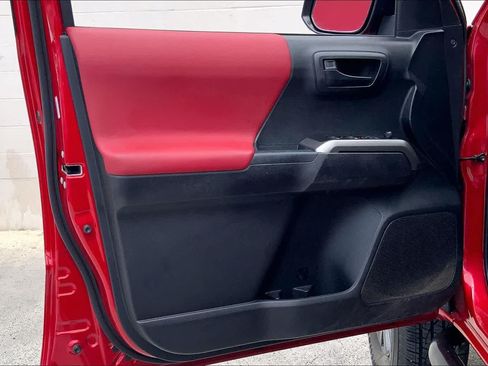 Used 2023 Toyota Tacoma SR5 RWD image 27
