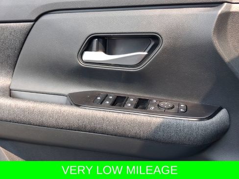 Used 2026 Nissan Kicks SV w/ SV Premium Package AWD/4WD image 18