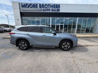 Used 2021 Toyota Highlander XLE