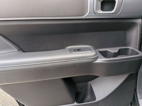 Used 2025 Hyundai Santa Fe SEL FWD image 25