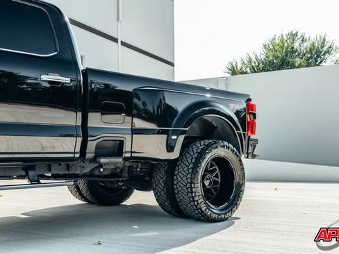 Used 2024 Ford F350 Platinum AWD/4WD image 35