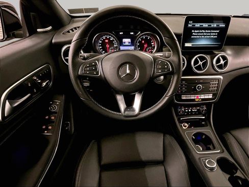 Used 2017 Mercedes-Benz CLA 250 4MATIC image 5