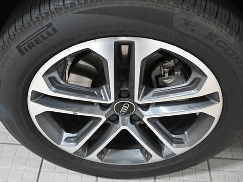 Used 2025 Audi Q5 Premium Plus AWD/4WD image 19