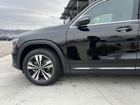 Certified 2025 Mercedes-Benz GLB 250 4MATIC image 9