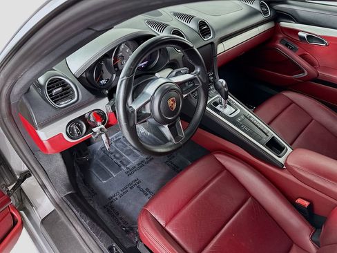 Used 2019 Porsche 718 Cayman RWD image 20