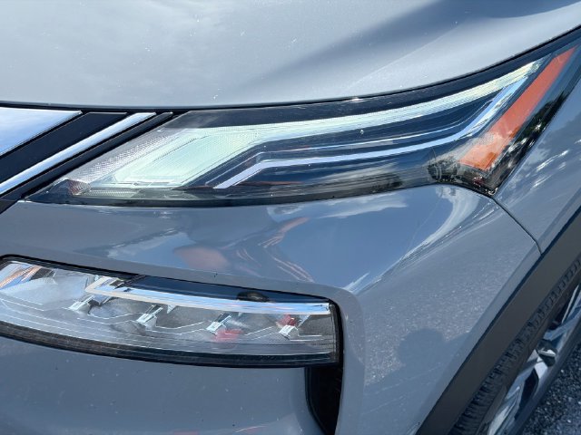 Used 2021 Nissan Rogue Platinum FWD image 9