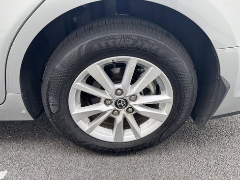 Used 2025 Toyota Camry LE AWD/4WD image 23