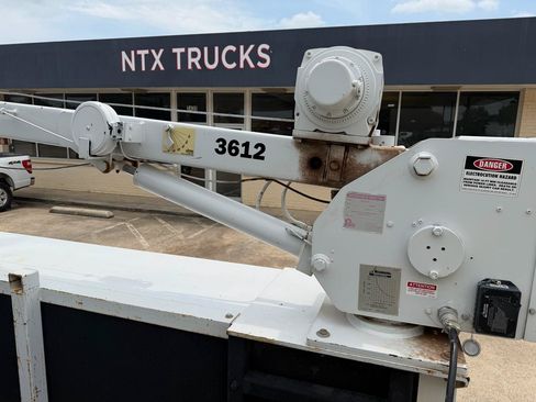 Used 2022 Ford F350 XL w/ Power Equipment Group AWD/4WD image 18
