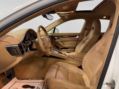 Used 2014 Porsche Panamera 4S w/ Premium Package Plus AWD/4WD image 14