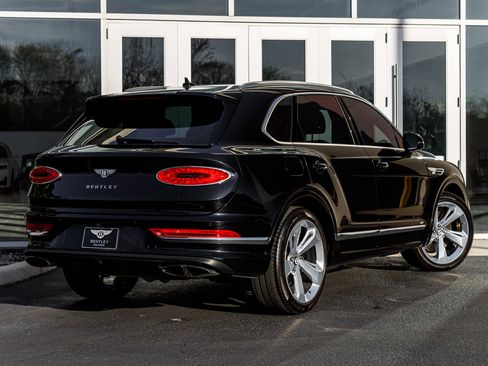 Used 2022 Bentley Bentayga image 7