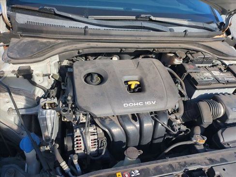 Used 2018 Hyundai Elantra SEL image 21