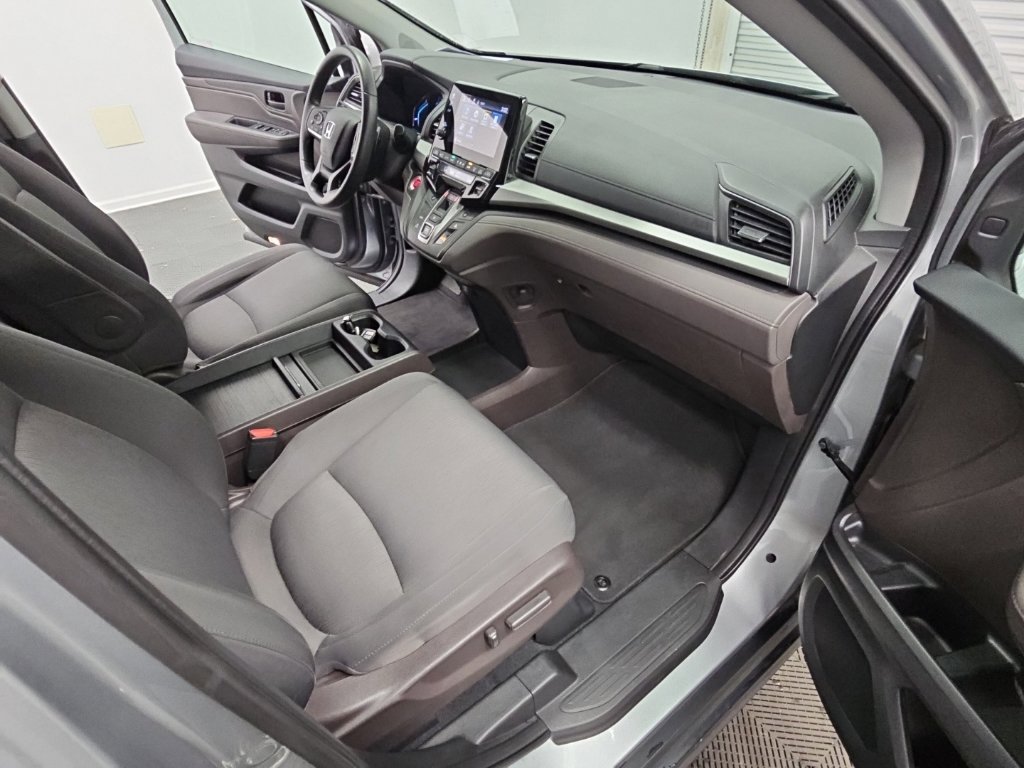 Used 2018 Honda Odyssey EX image 33